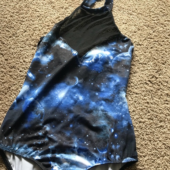 iHeartRaves Other - Iheartraves bodysuit